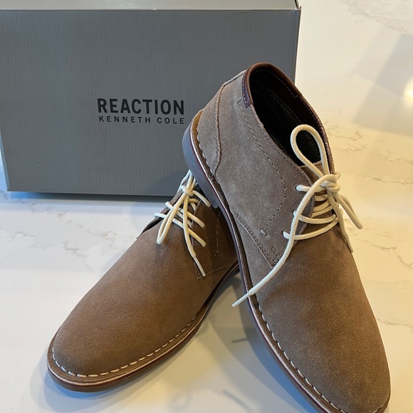Kenneth Cole Reaction Other - Kenneth Cole boys chukka boots, size 8